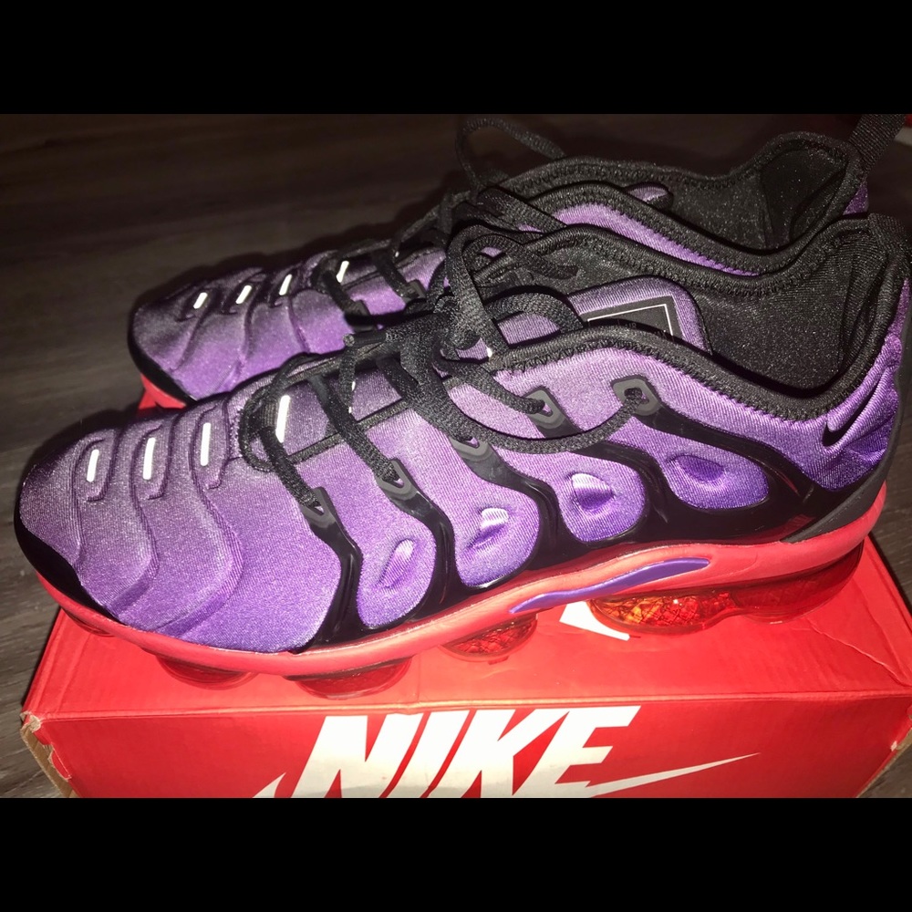- Nike Vapormax Plus 2020